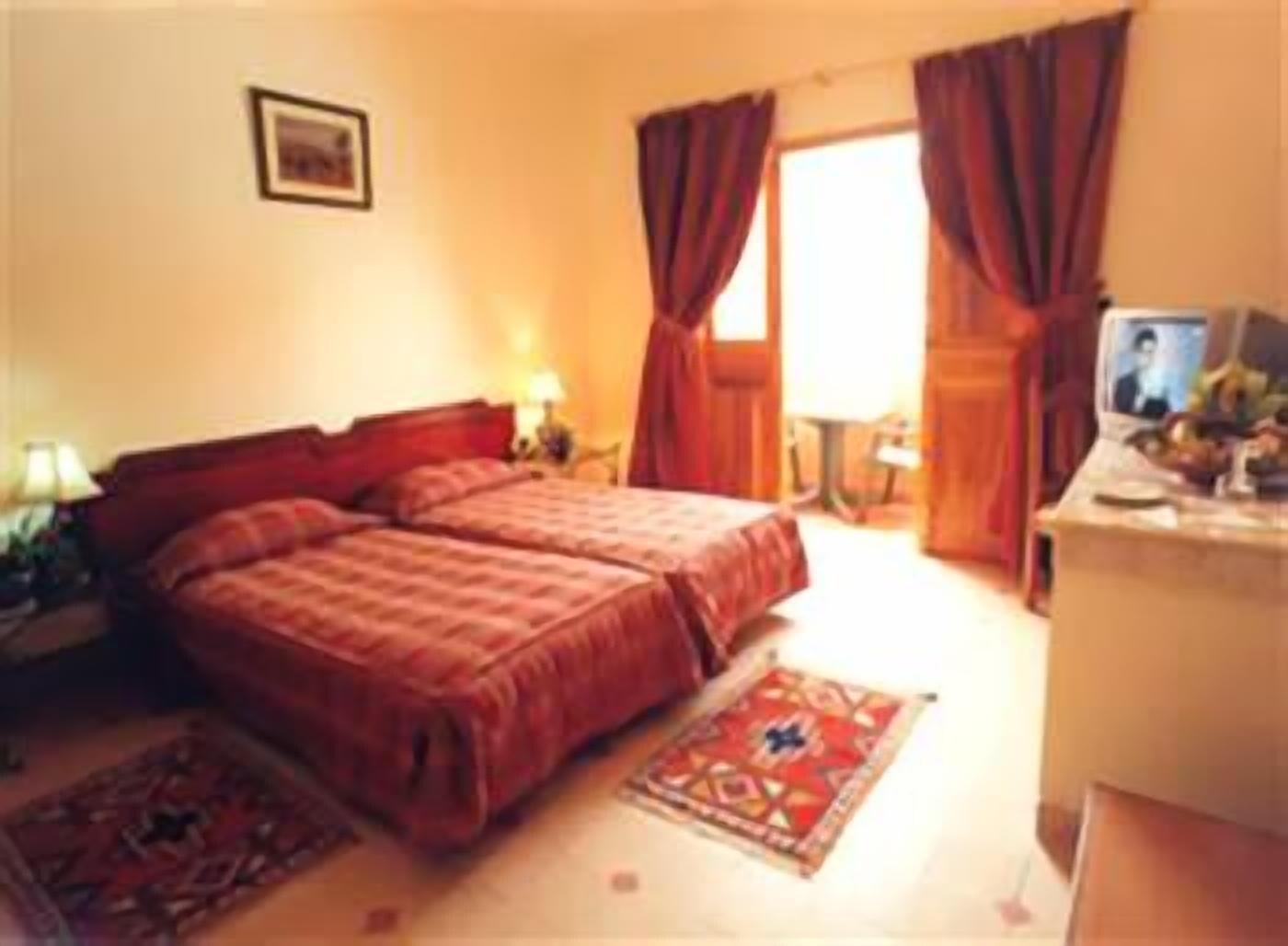 Hotel Le Fint Ouarzazate Bagian luar foto