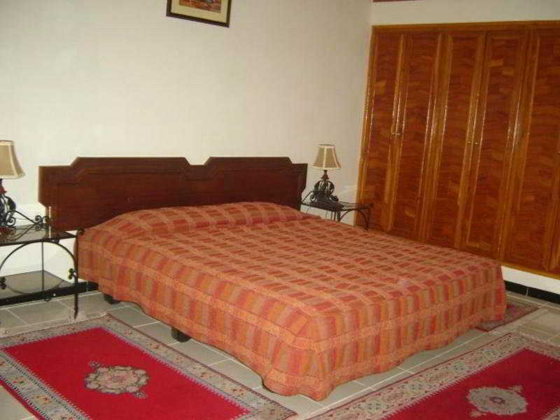 Hotel Le Fint Ouarzazate Bagian luar foto