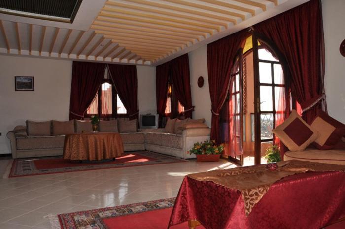 Hotel Le Fint Ouarzazate Bagian luar foto