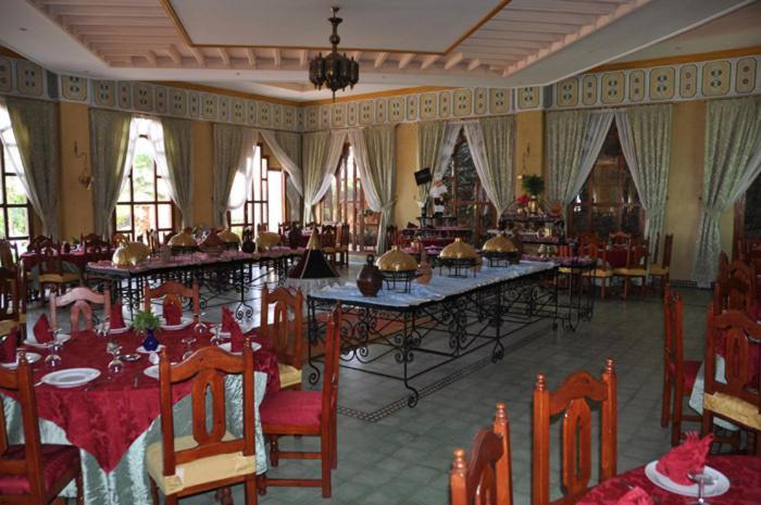 Hotel Le Fint Ouarzazate Bagian luar foto